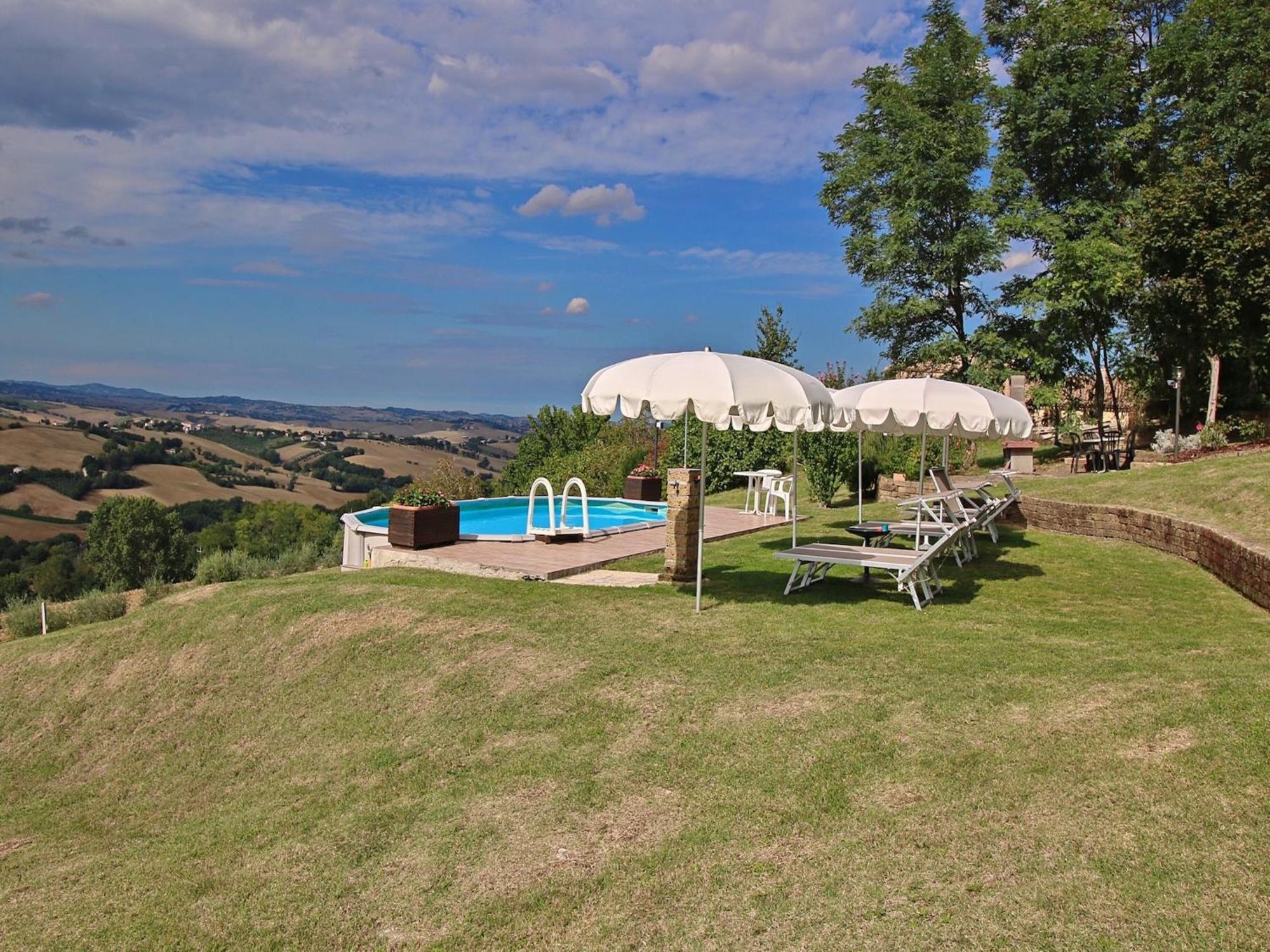 Nice Flat In Arcevia With Swimming Pool Екстер'єр фото